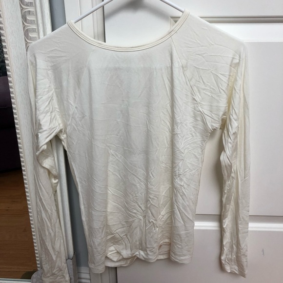 The Free Yoga top Small - Picture 2 of 2